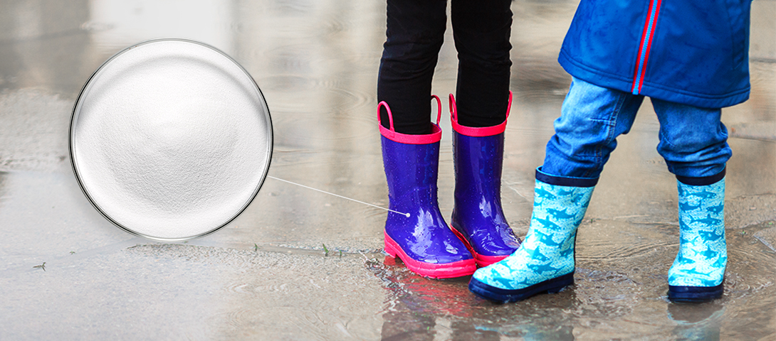 [Eco-friendly PVC] Worry-Free Rainy Season with Rain Boots<br /> PVC Polyvinyl Chloride LG Chem Petrochemicals Common plastics that can be used for construction materials and daily commodities